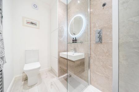 1386050-18-693d274f9