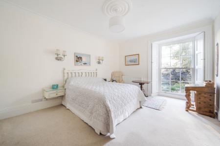 1386050-9-693d26fae2