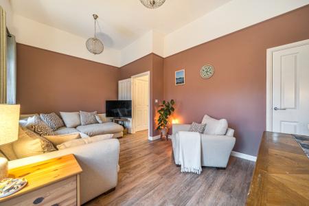 1406886-9-697baeb7bb