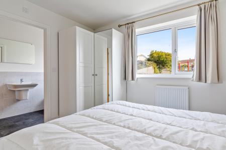 A05 - 40 Furzedown R