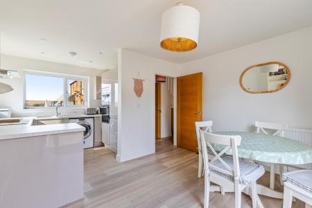 A15 - 40 Furzedown R