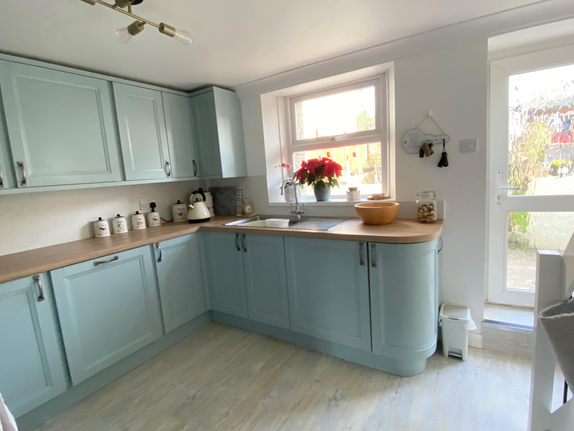 2 bedroom End of Terrace House for sale in Penzance