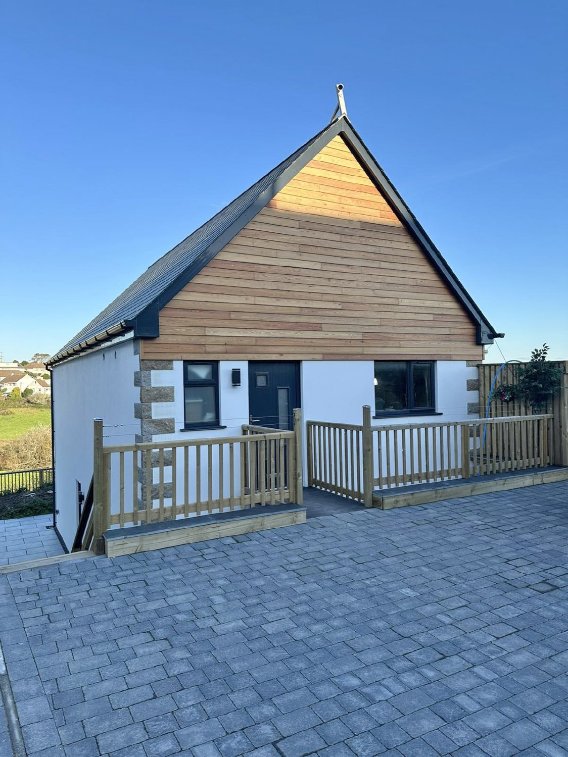 4 bedroom Detached House for sale in Crowlas