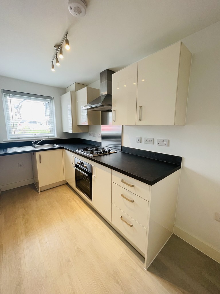 2 bedroom Terraced House for rent in Penzance