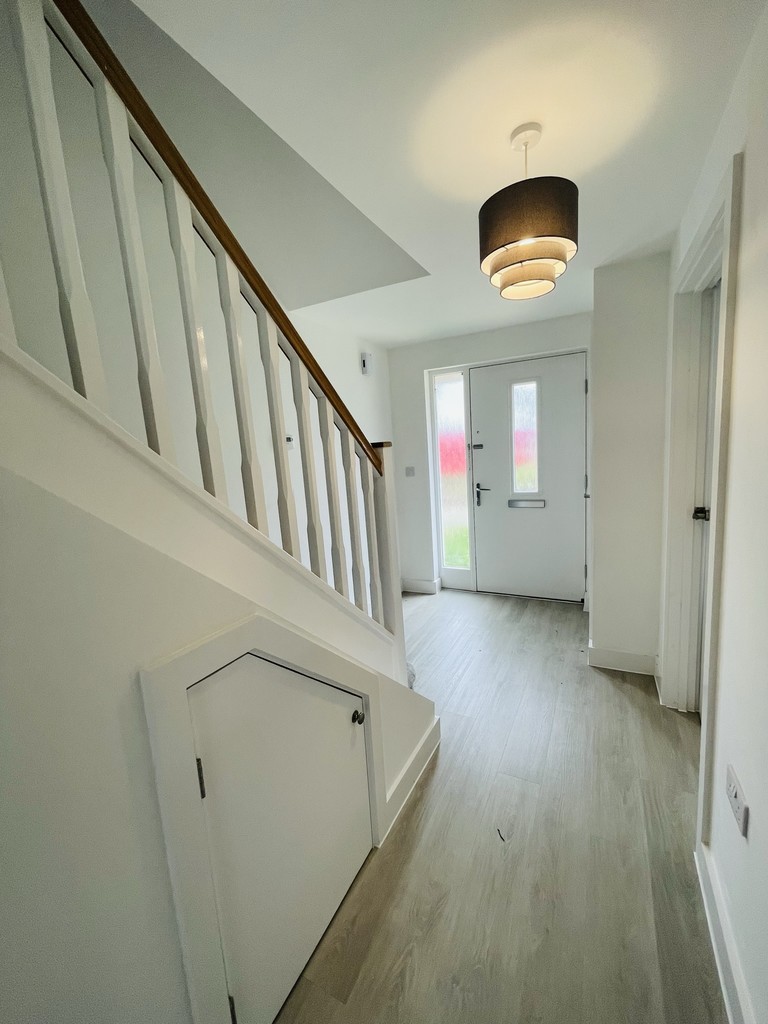 2 bedroom Terraced House for rent in Penzance