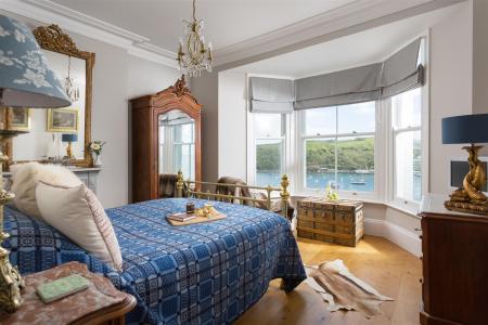 EW20180510_RetreatToFowey_Apartment-1-12.jpg