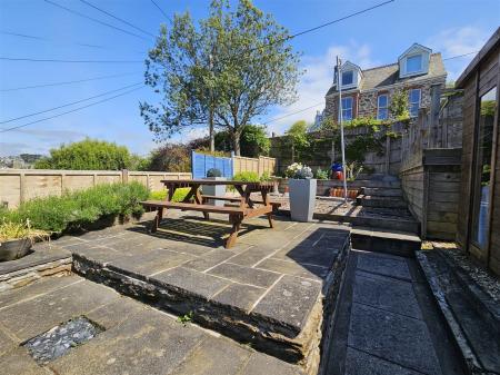 Garden seating area.jpg