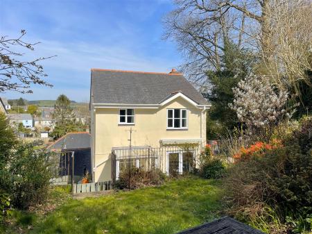 rear garden 2.jpg