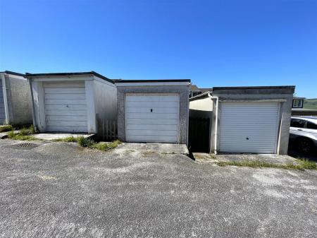 garage 3.jpg