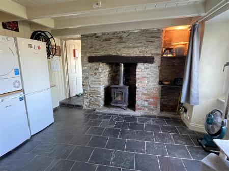 Dining room 2.JPG