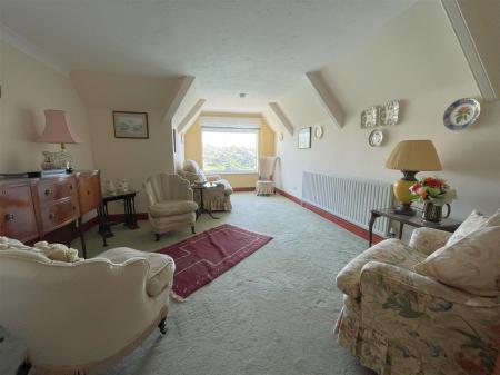 sitting room 3.jpg