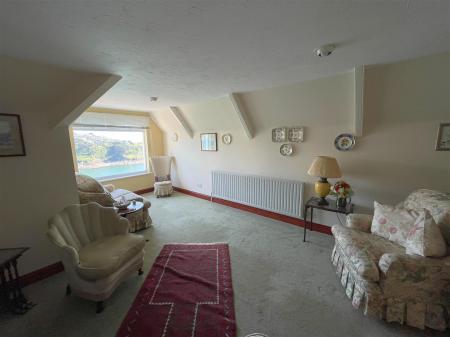 sitting room.jpg