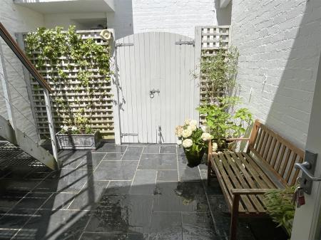 courtyard 2.jpg