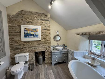 bathroom.jpeg