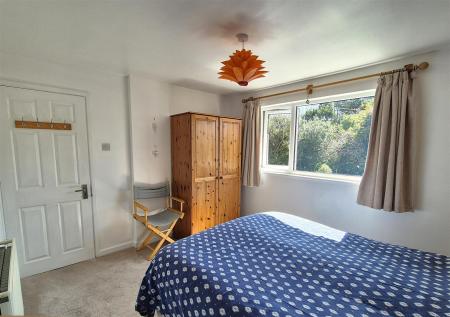 Principal bedroom (2).jpg