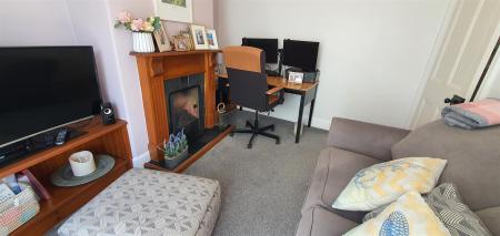 sitting room 2.jpg
