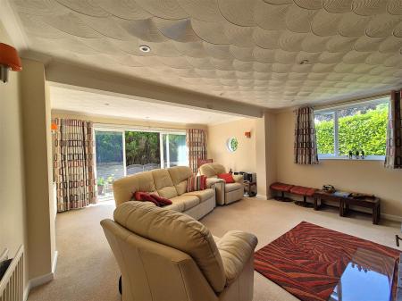 Sitting room.jpg