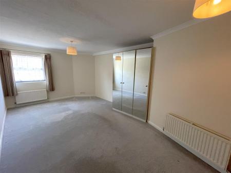 bedroom 1.jpg