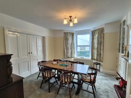Dining room.jpg