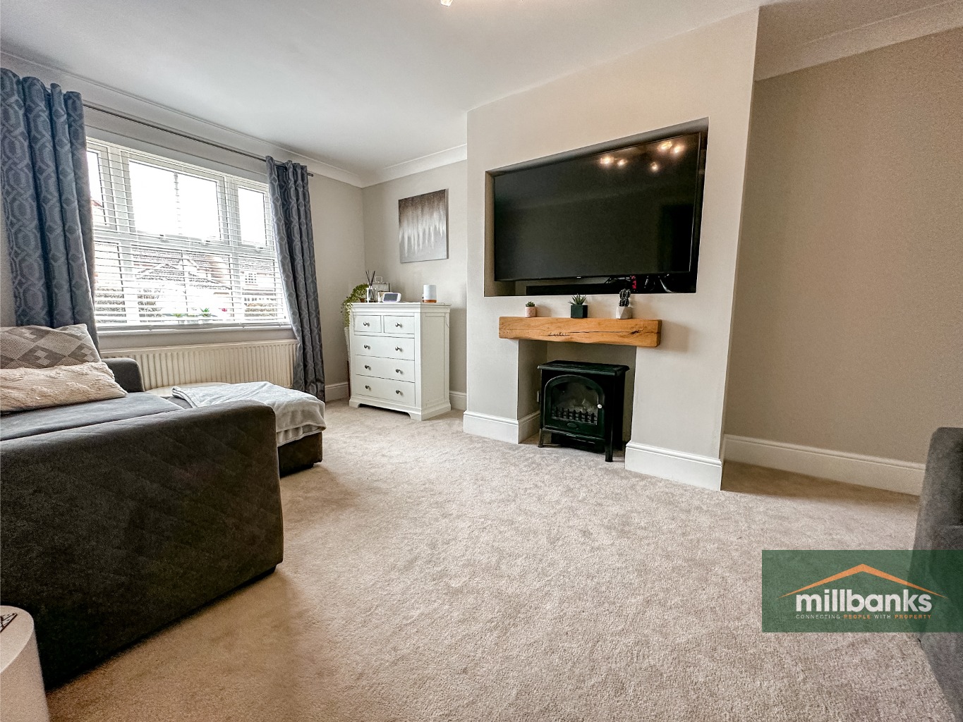 4 bedroom Detached House for sale in Attleborough