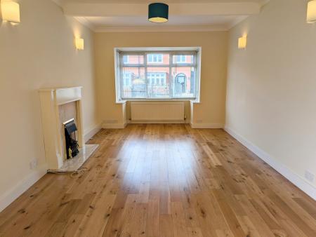 PXL_20250303_1304586492