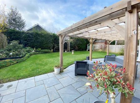 garden 1.jpg