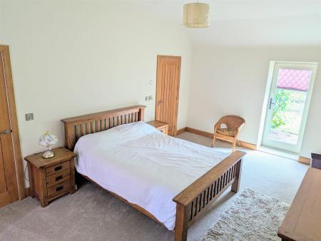 IMG-20240606-WA0014 - new bedroom pic.jpg