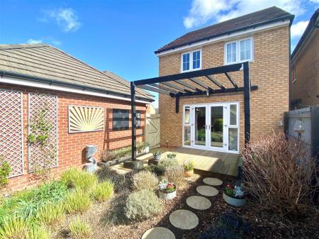 Rear Garden 1.jpg