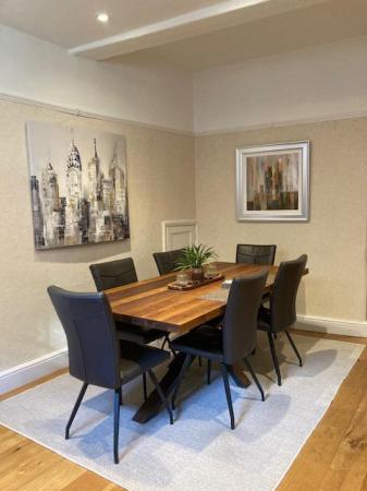 Dining 1.jpg