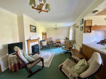 Tilstock Cres-10.jpg