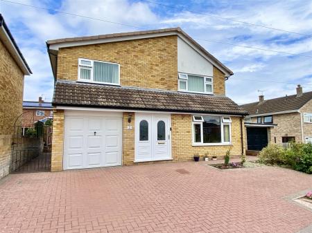 2 Ashfields Rd-4.jpg