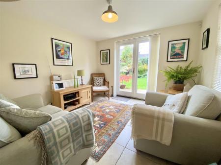 Chatworth Lounge.jpg