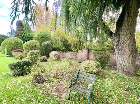 14 coton manor-2.jpg