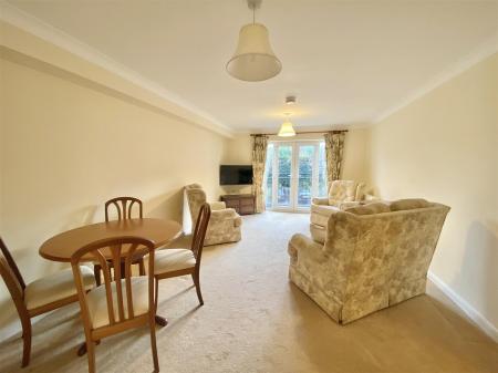 14 Radbrook House-7.jpg