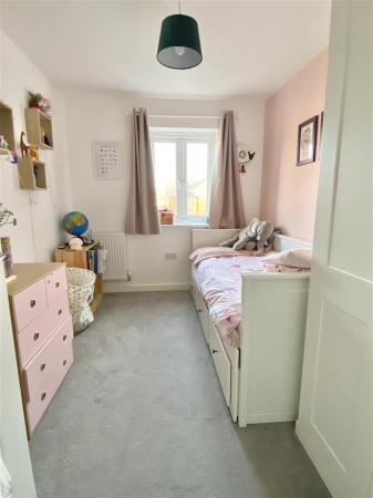 2 Bufton Close-18.jpg