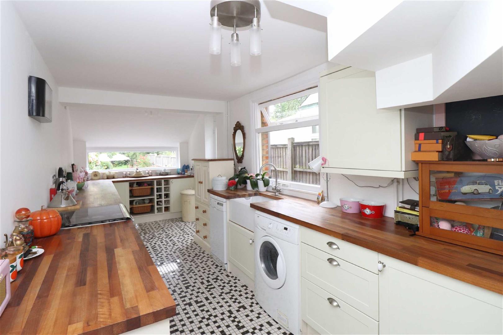 2 bedroom End of Terrace House for sale in Epping