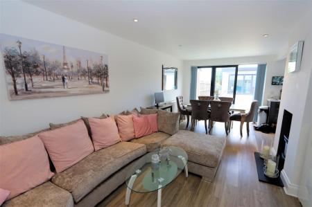 Shaftesbury Road 4