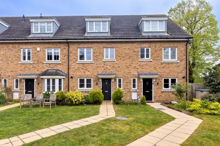 99  Blenheim Sq (27).jpg