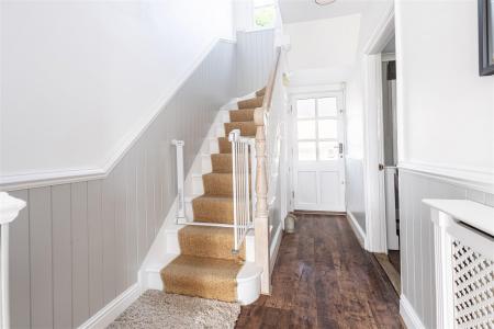 13 Church Hill  (9).jpg