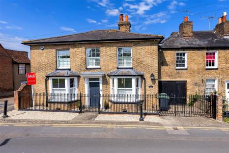 13 Church Hill  (39).jpg