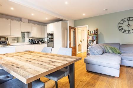 Flat 3  32 Palmerston  (12).jpg