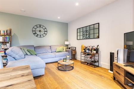 Flat 3  32 Palmerston  (13).jpg