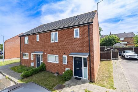 12 Barkers Way   (21).jpg
