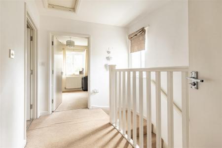 12 Barkers Way   (14).jpg
