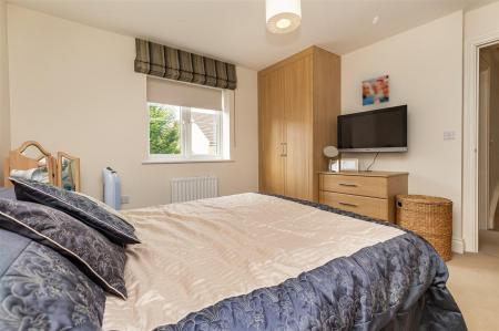 28 Kings Wood  (19).jpg