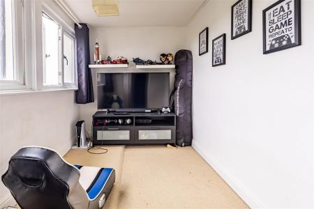 7 Chapel Road    (14).jpg