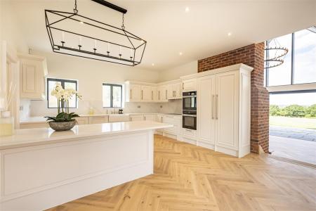 1 Manor Farm (2).jpg