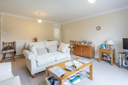 17 Highfield Green  (7).jpg