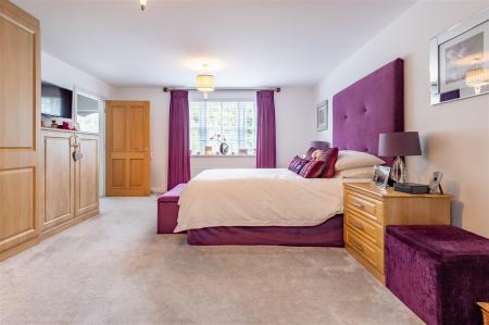 5 Boleyn Row (20).jpg