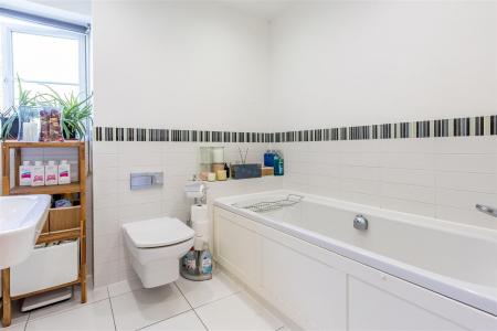 1 Kings wood  (8).jpg